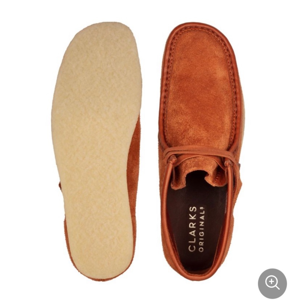 Clarks wallabe tan